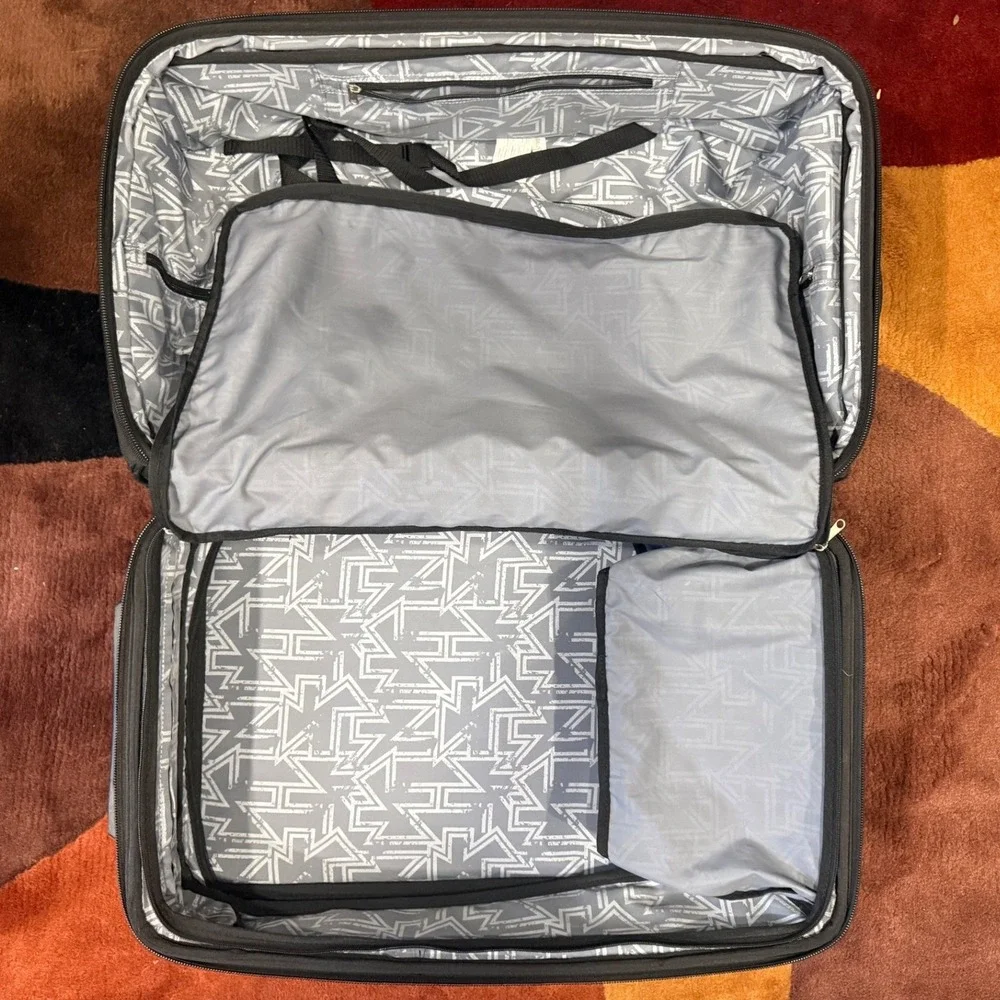 OGIO Black Rolling Suitcase Softshell Upright Travel Bag with Telescoping Handle